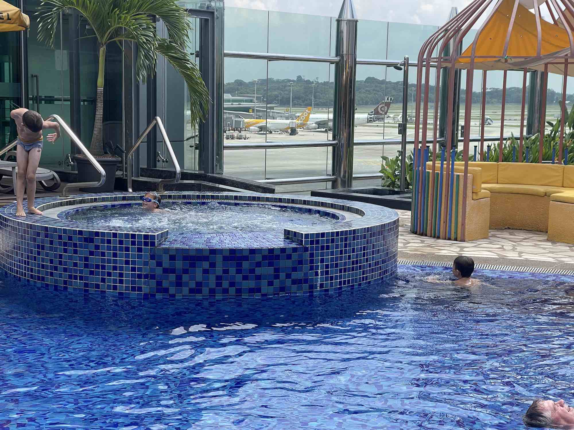 Did you know that if you pass by the best airport in the world, you can take a dip in the rooftop pool?