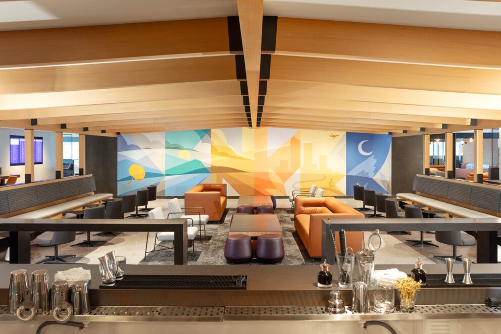 United-Club-DEN-B-East-Bar-Mural-lounge