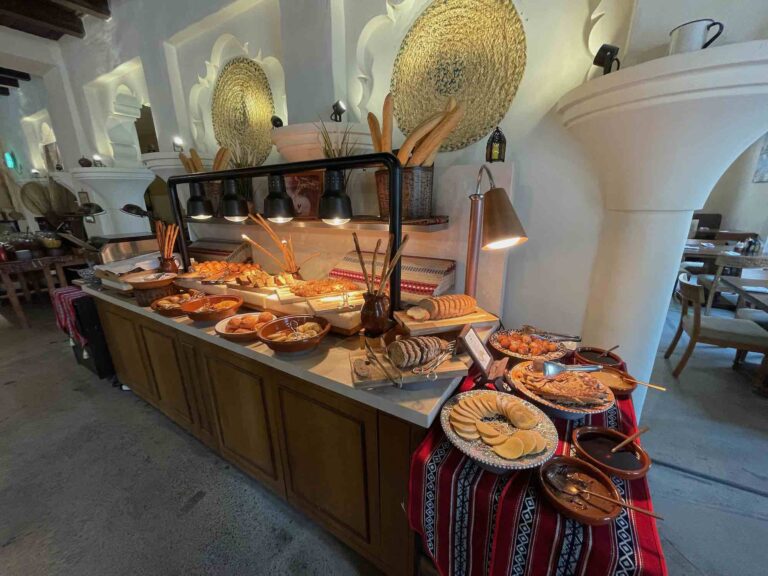 curio_hilton_dubai1199