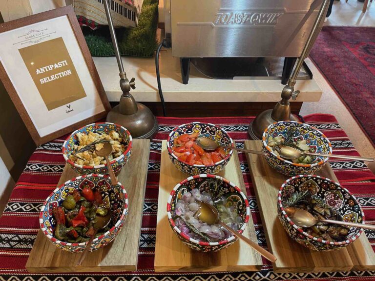 curio_hilton_dubai1204