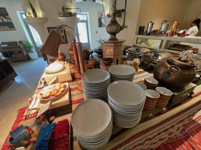 curio_hilton_dubai1207