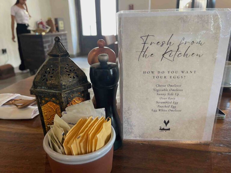 curio_hilton_dubai1208