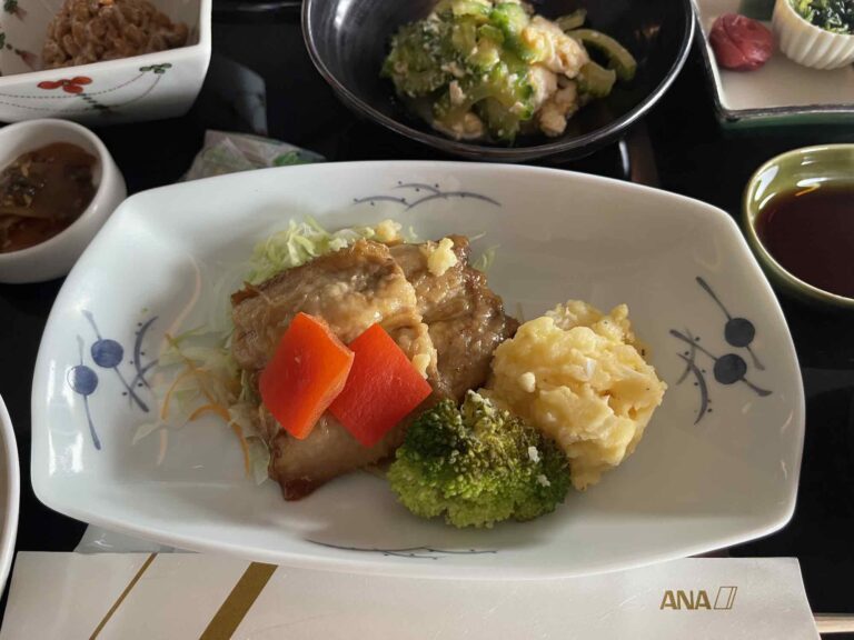 ANA_thesuite_firstclass_review3405