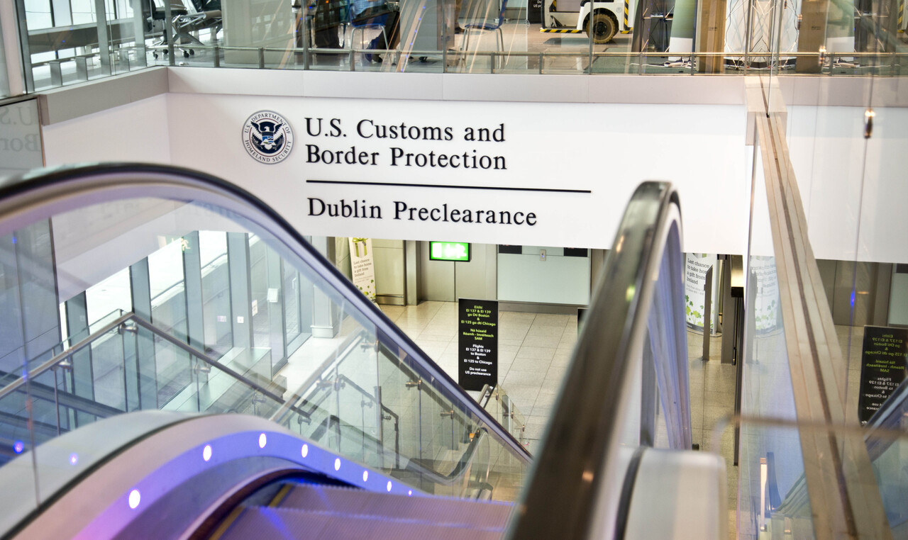 Voli negli USA? L’immigration la fai in Europa. Ecco in quali aeroporti (e come funziona)
