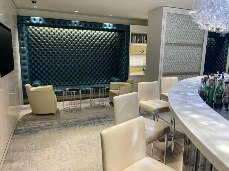 lounge_qatar_bangkok5689