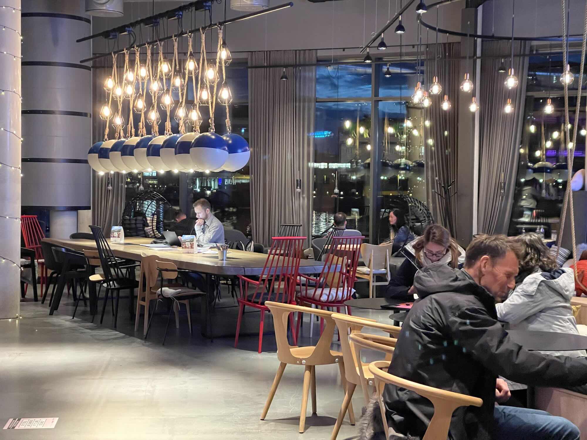 Moxy Bergen
