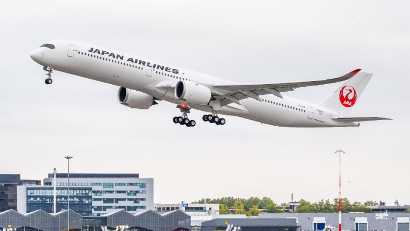 Delivered the first A350-1000 to Japan Airlines: it is one of the world's most luxurious aircraft