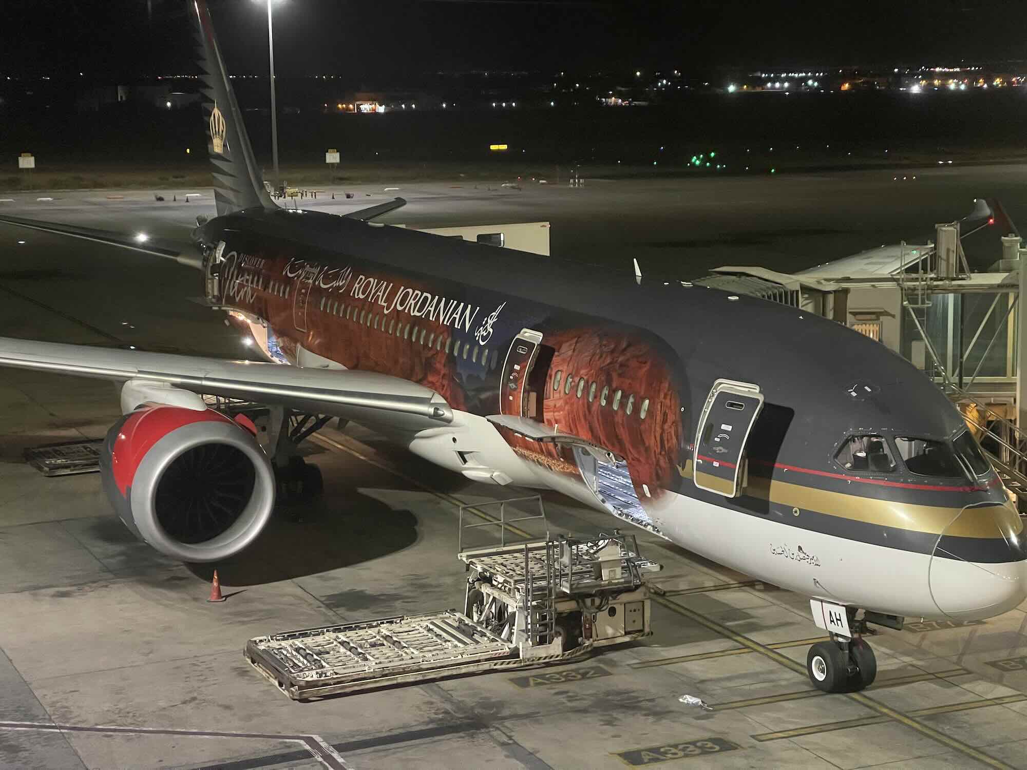 The livery is great and the service 5 stars: how to fly on Royal Jordanian's 787