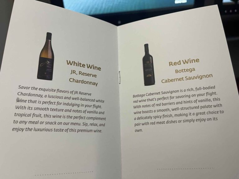 review_flight_royaljordanian5643