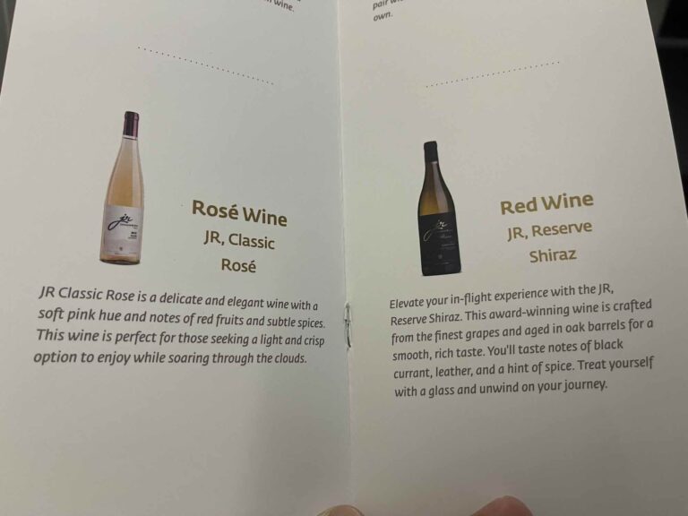 review_flight_royaljordanian5644