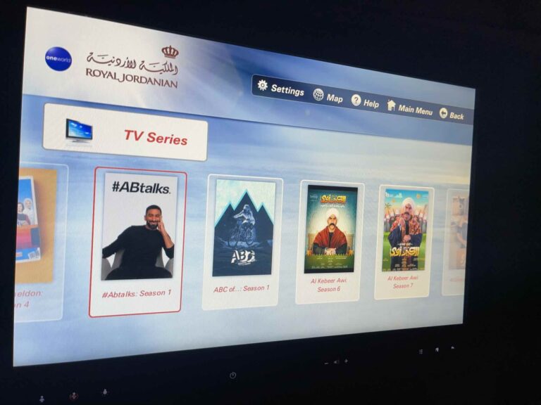 review_flight_royaljordanian5651