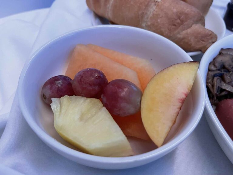 review_flight_royaljordanian5658