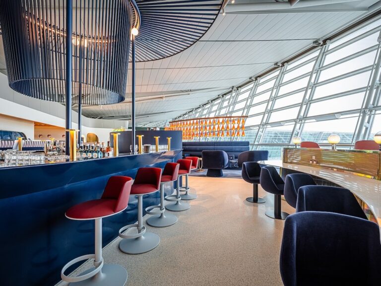 oneworld-lounge-icn-15