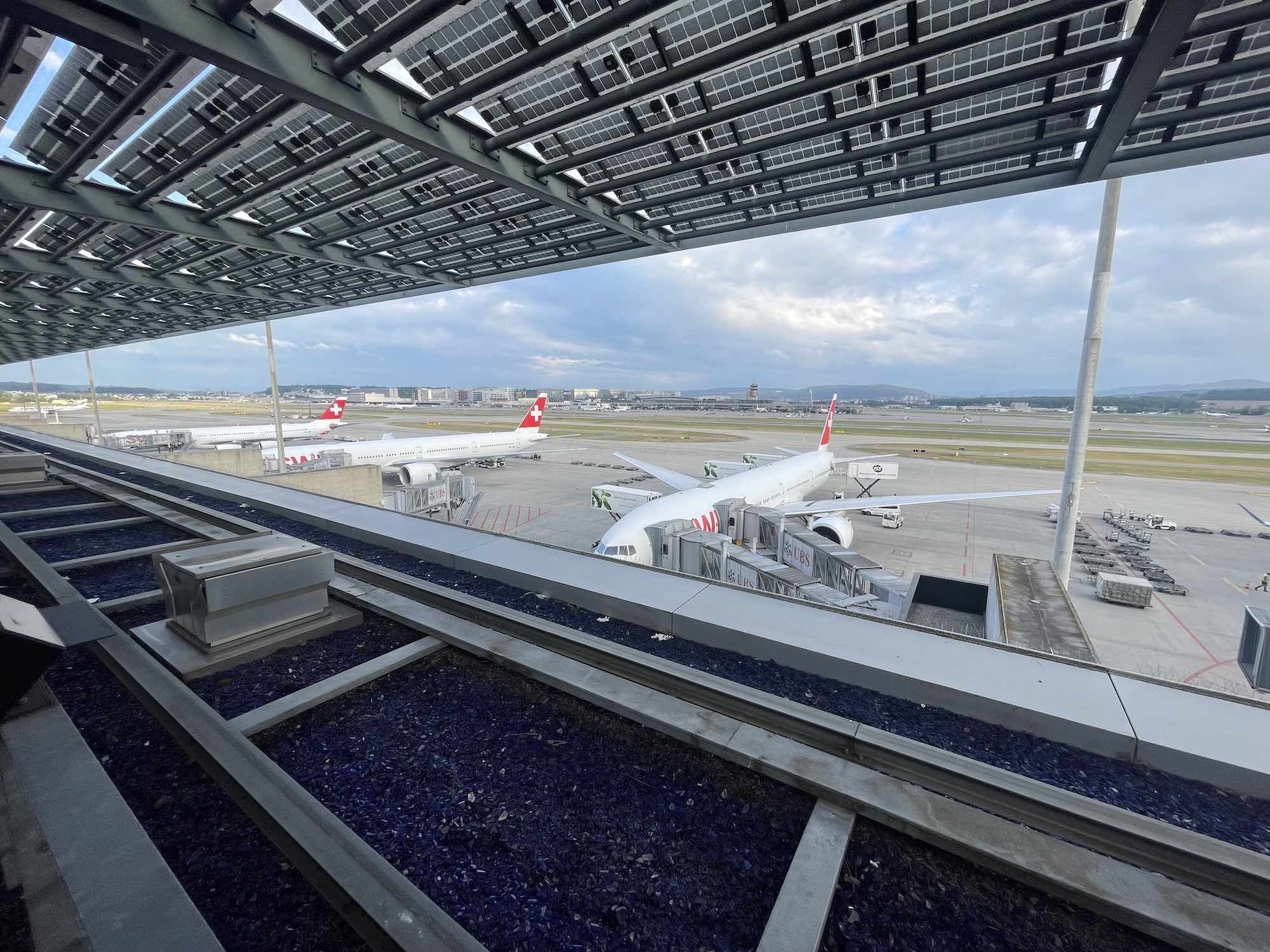 The World's Most Beautiful Rooftop Terrace: review Senator Lounge Zurich Terminal E