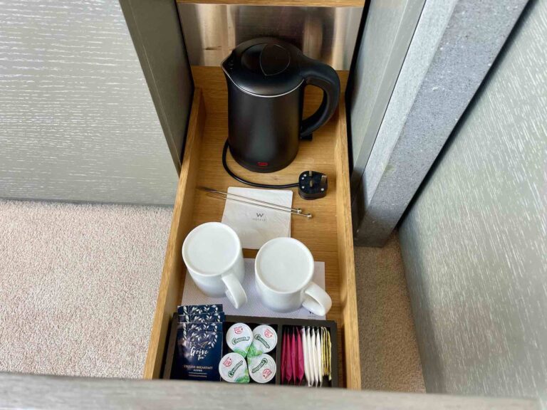 whotel_hongkong-recession_sleep1696