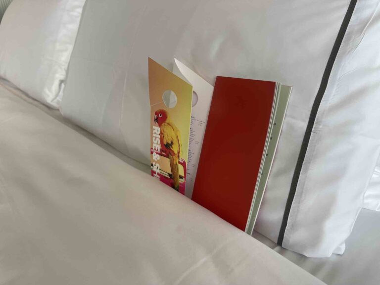 whotel_hongkong-recession_sleep1709