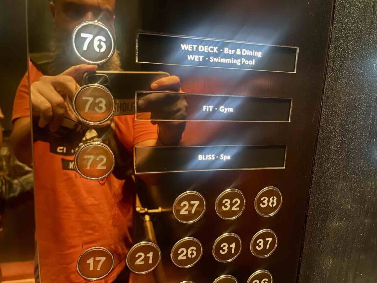 whotel_hongkong-recession_sleep1719