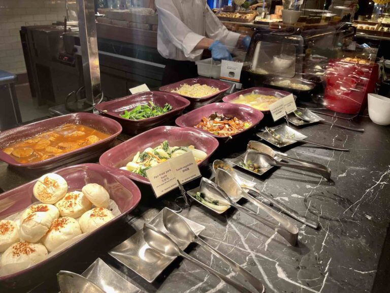 whotel_hongkong-recession_sleep2030