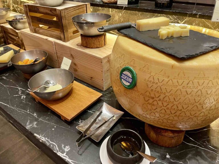 whotel_hongkong-recession_sleep2044