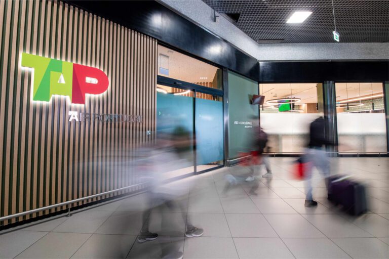 TAP Portugal a Lisbona ha inaugurato la nuova lounge per i voli non Schengen