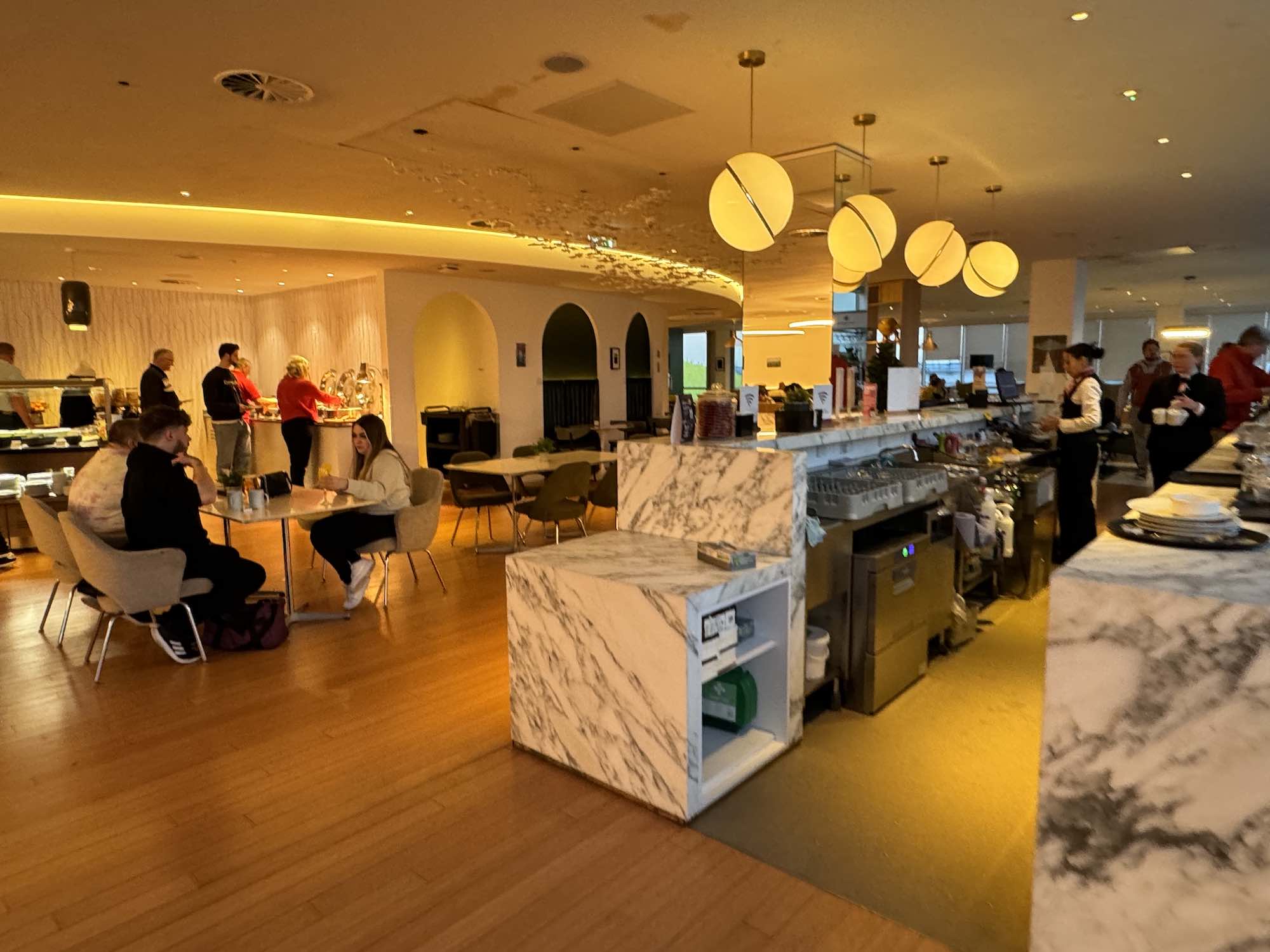 Review Plaza Premium Lounge London Gatwick