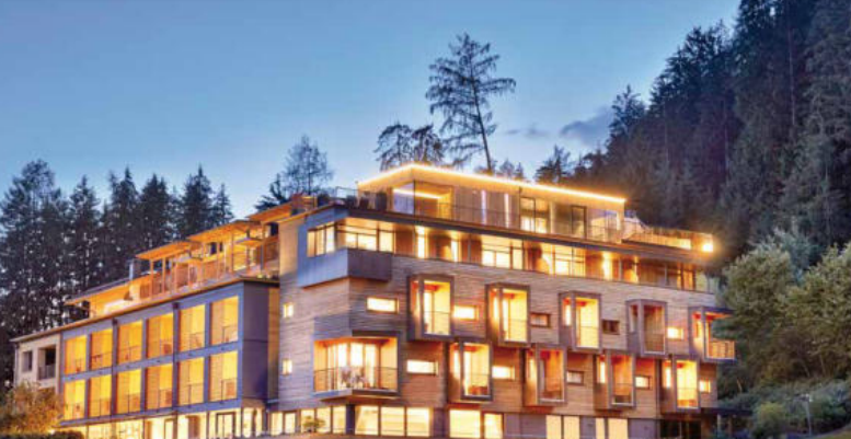 Spring and summer dream vacation in the Puster Valley 