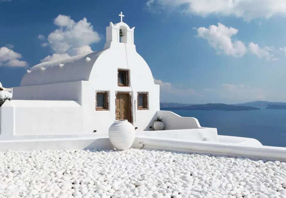 Autograph Collection lands in Santorini: here is the brand new Domes Novos Santorini