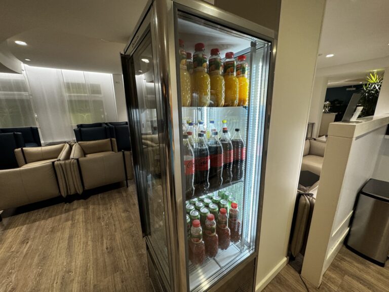 nce_lounge_library_review1196