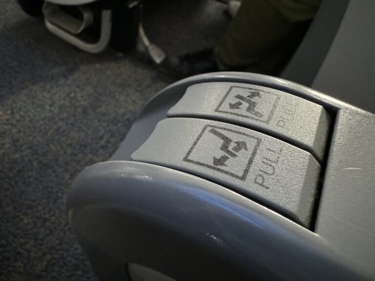 review_scoot_singapore_flying_opinion7286