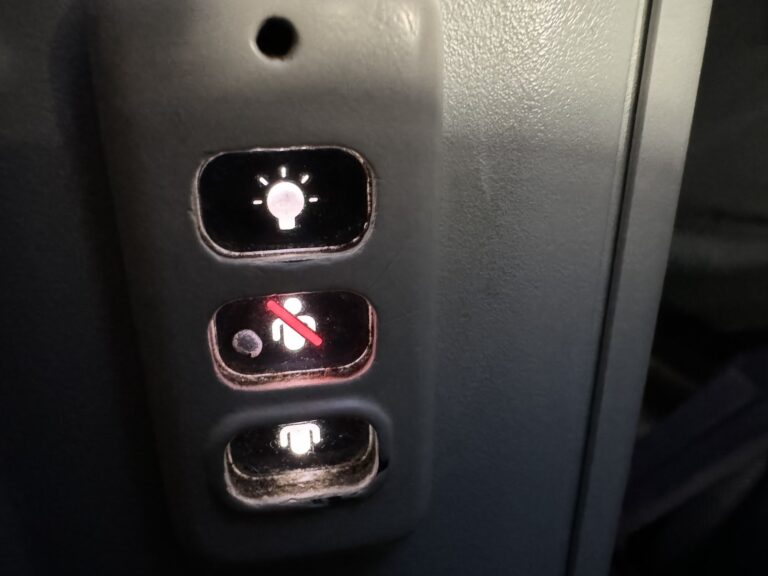 review_scoot_singapore_flying_opinion7288