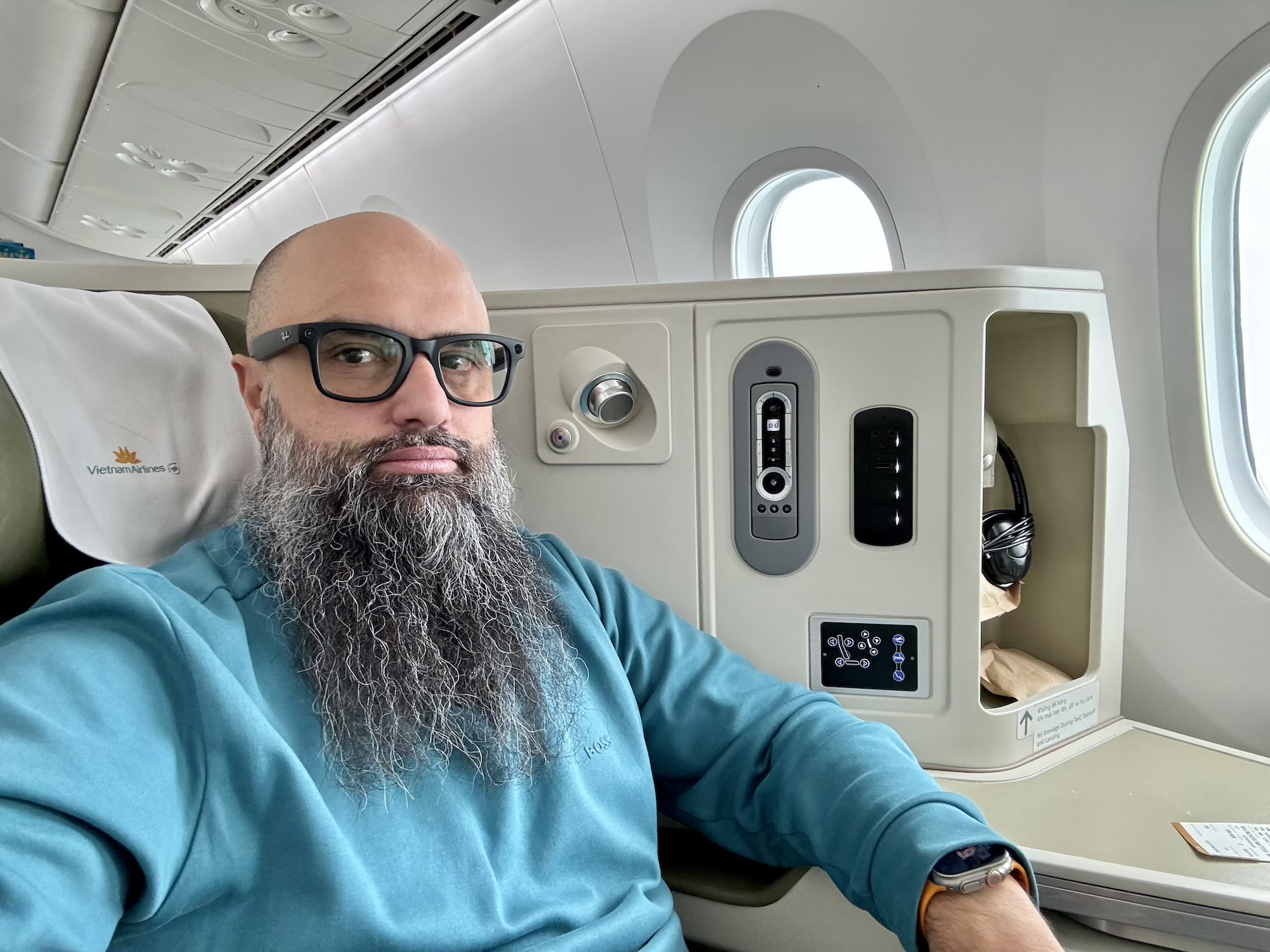 Good morning Vietnam (airlines) in business class on the 787/9 to Ho Chi Min