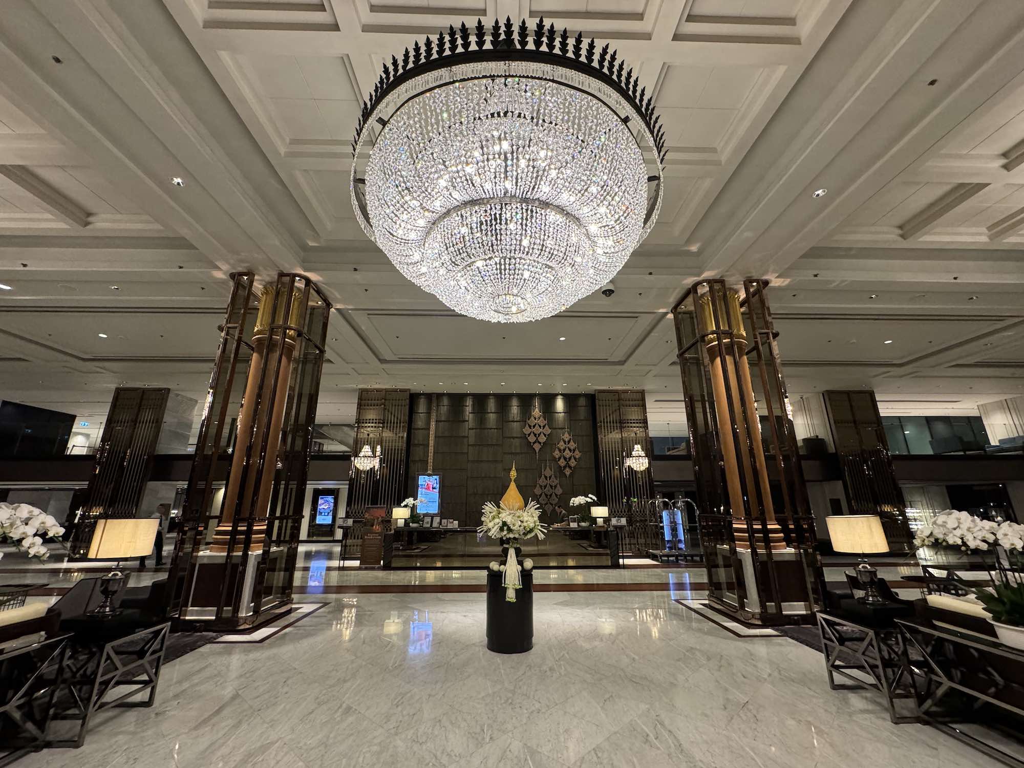 Marriott Marquis Bangkok, how to sleep in Thailand's largest hotel